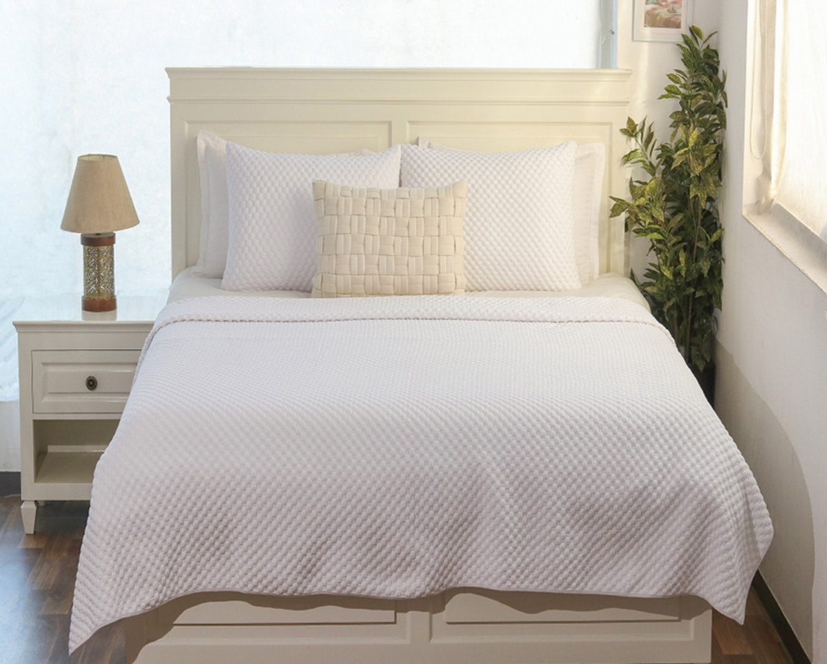 Popcorn (White) Bedspread-0