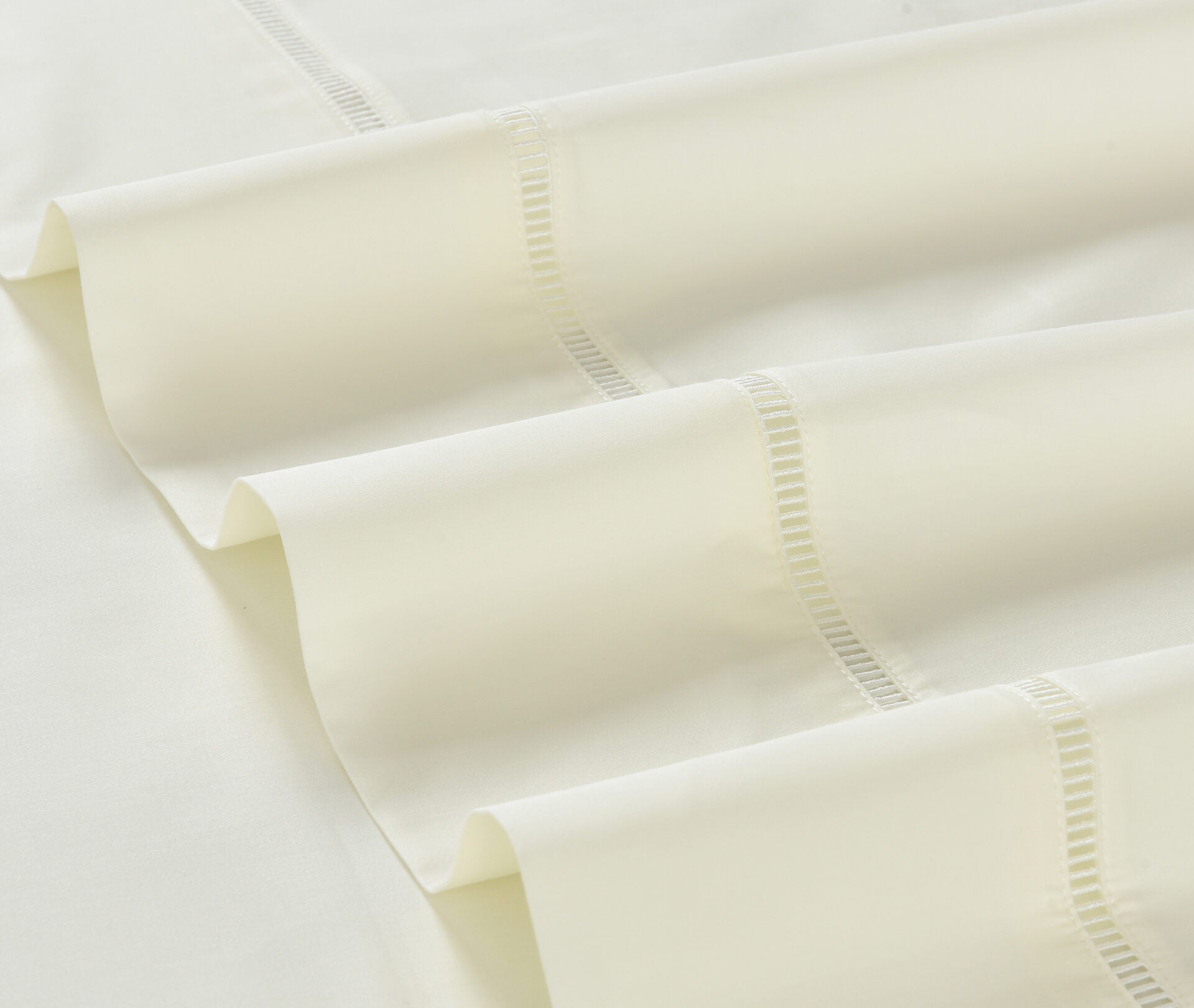 Venice (Ivory) (ΣΕΤ ΣΕΝΤΟΝΙΑ Υ/Δ 245×270+2 ΜΑΞ/ΘΗΚΕΣ 52×75) 300TC-2