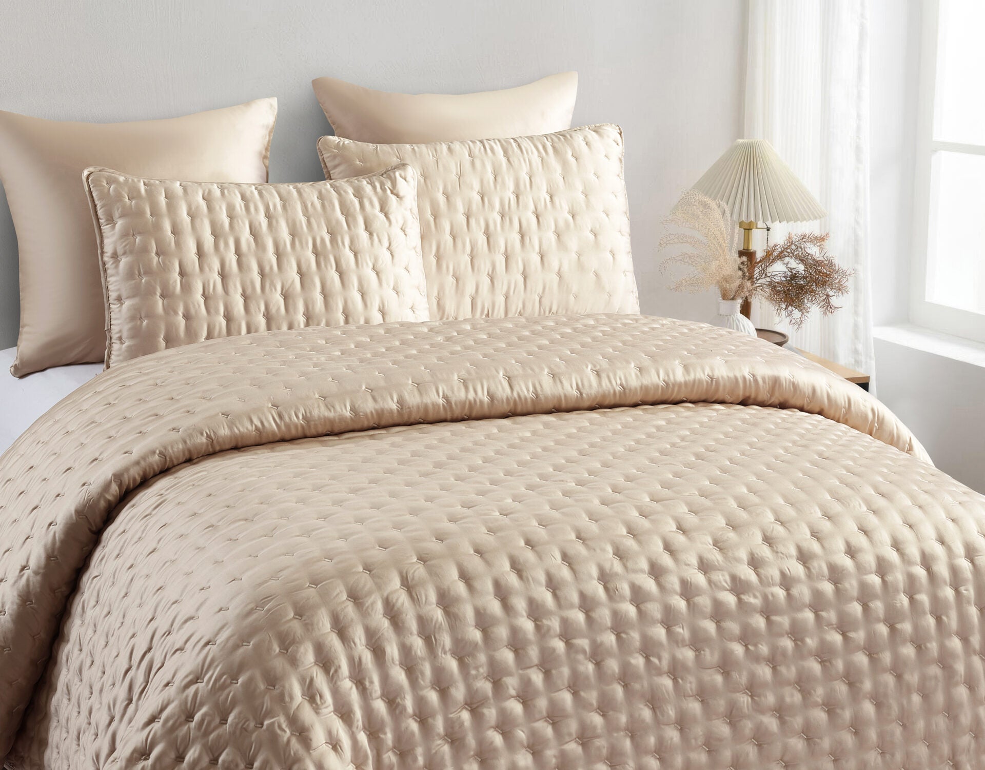 Gisele (Beige) Bedspead-3