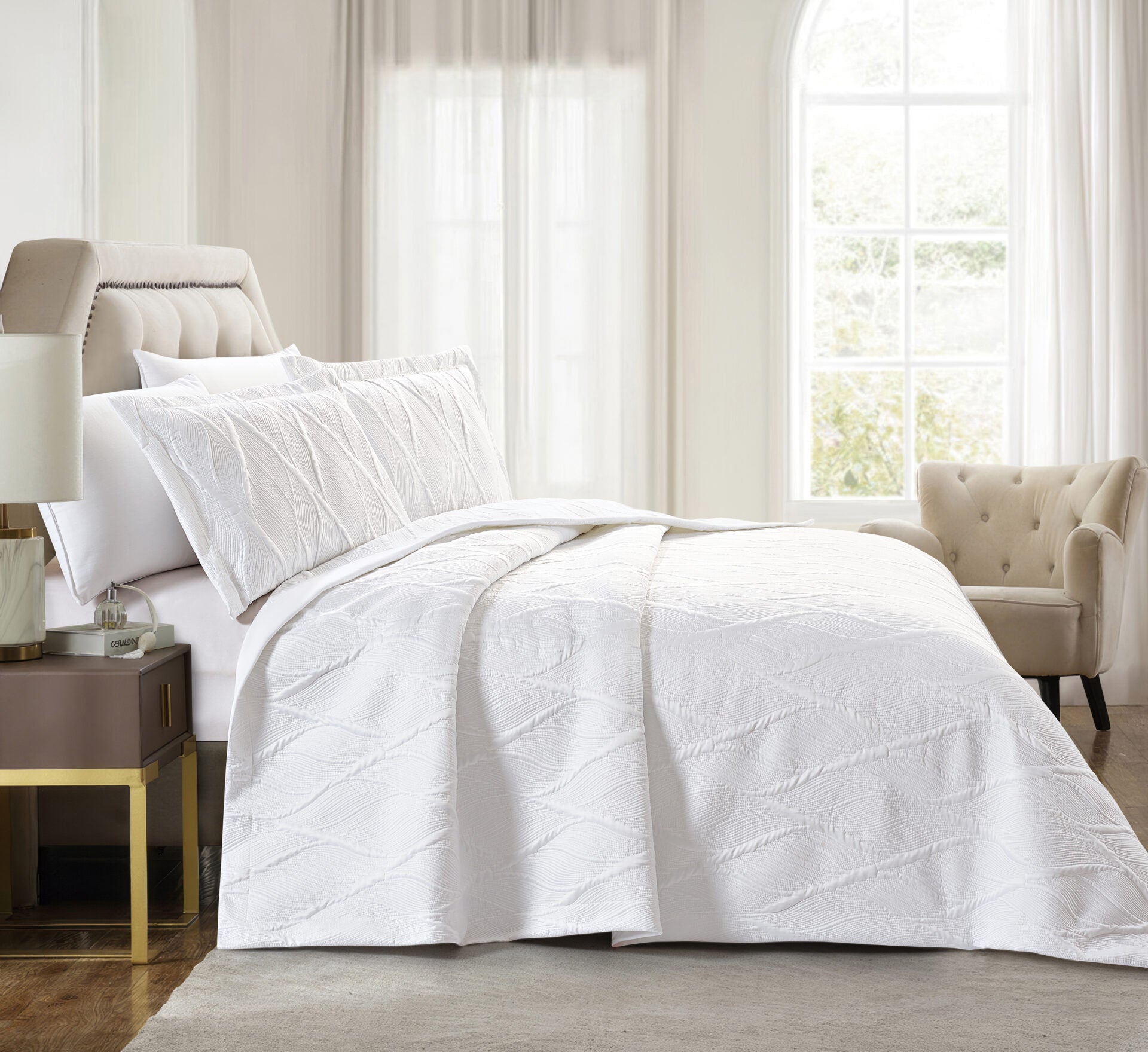 Lily (White) Bedspead-0