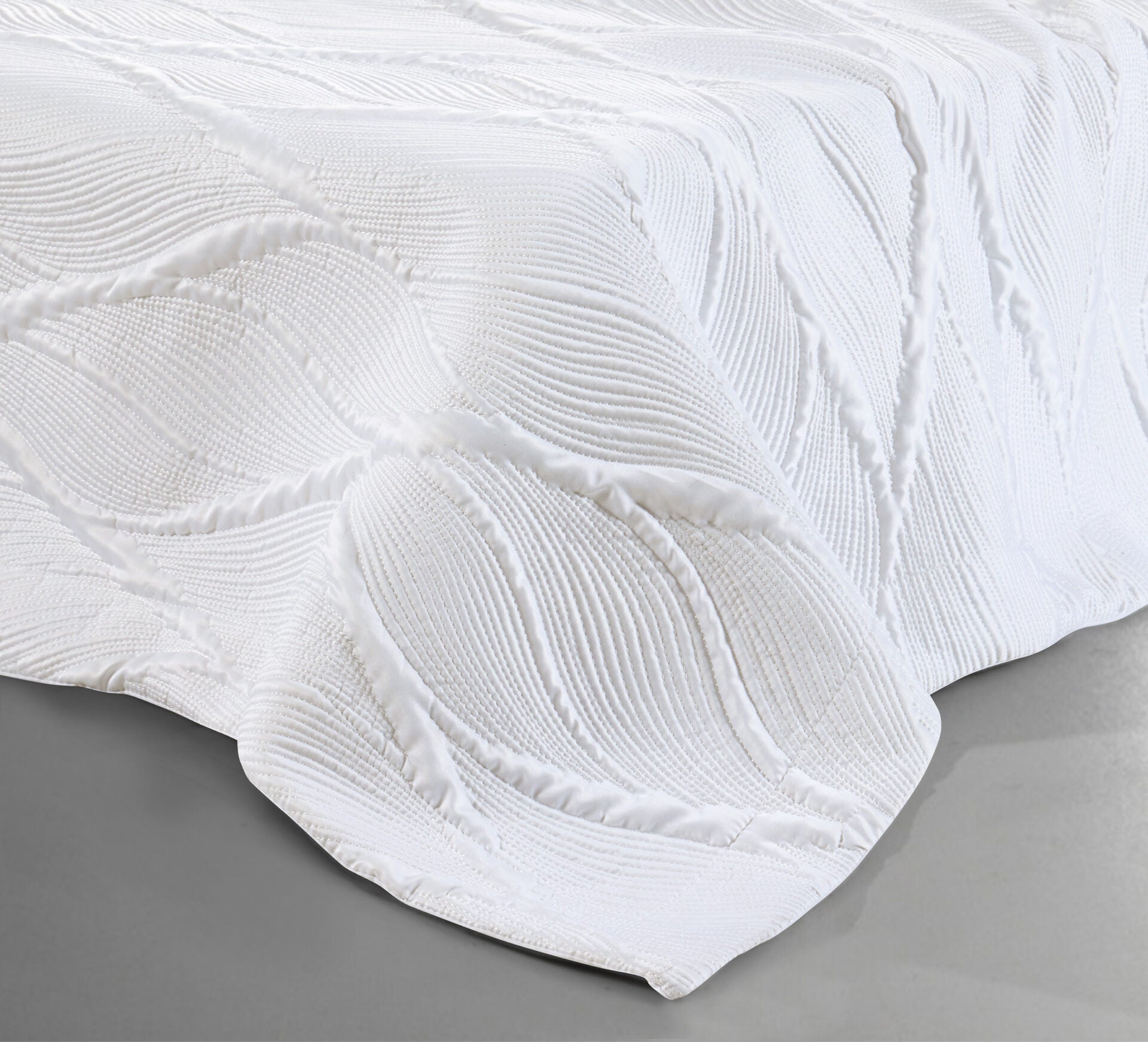 Lily (White) Bedspead-2