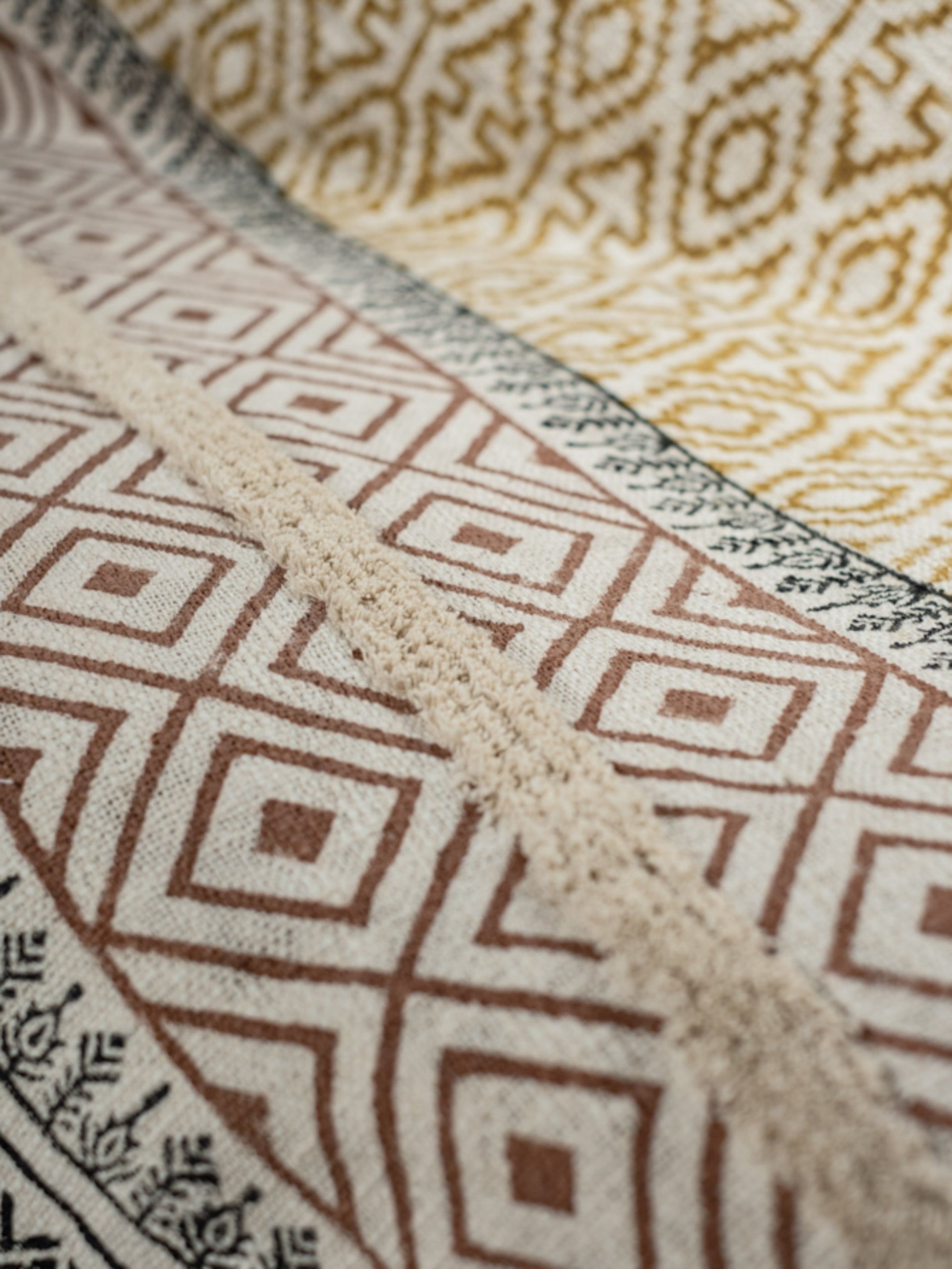 Symmetry Living Throw 130x170 Safi
