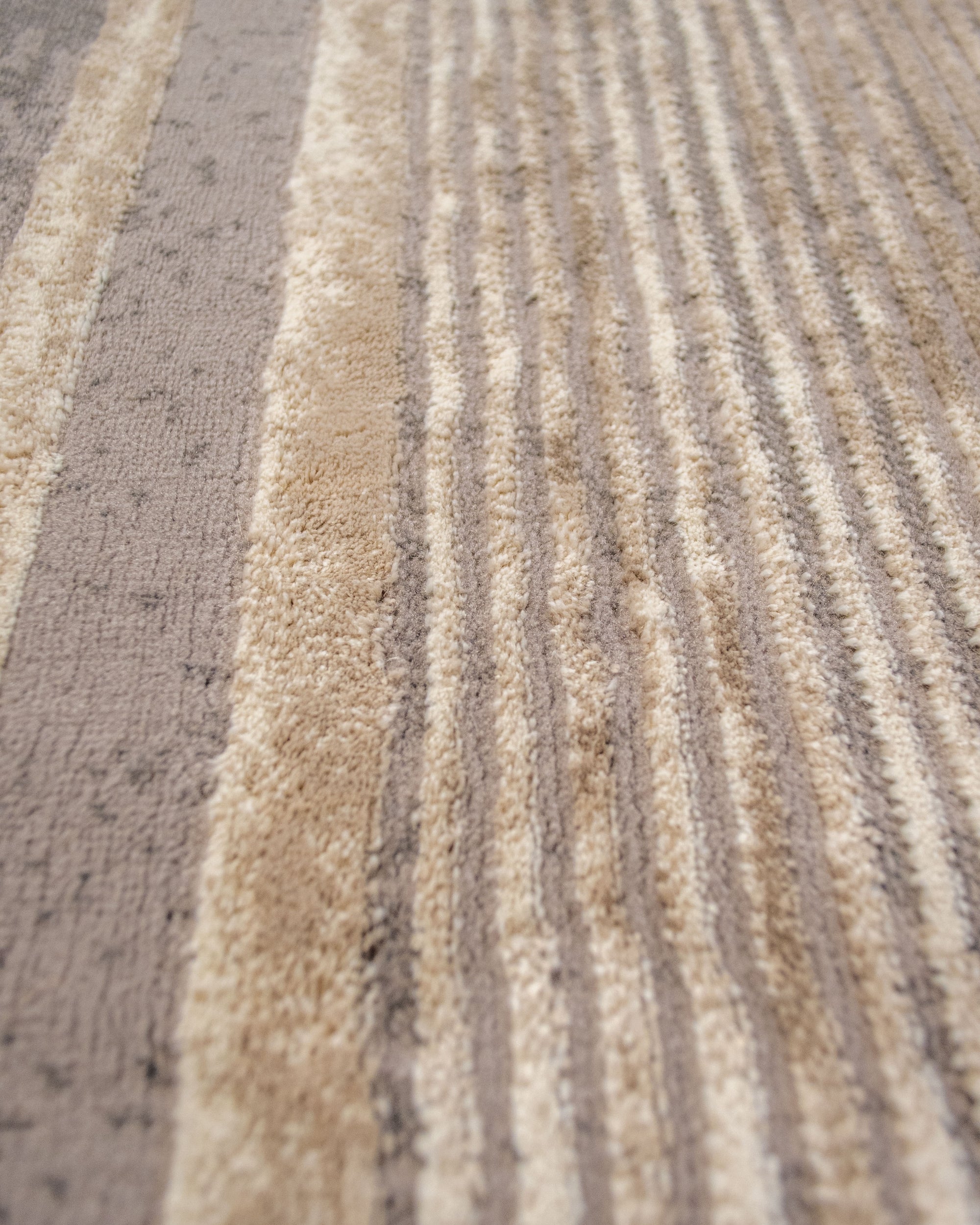 CARPET ASCOT 8305 GRAY-CREAM - 067cm x 140cm