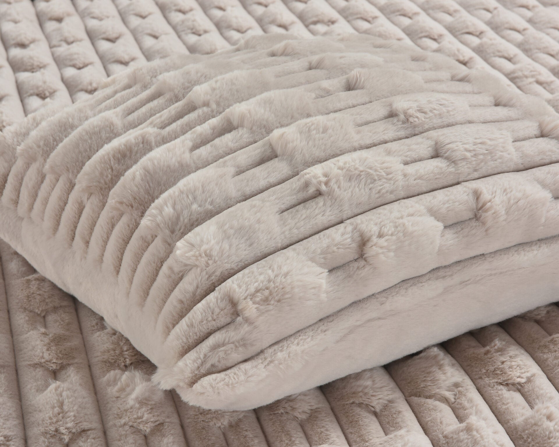 Fur Blanket 220x240 Boggi Light Beige
