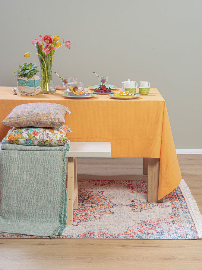 Dream tablecloth