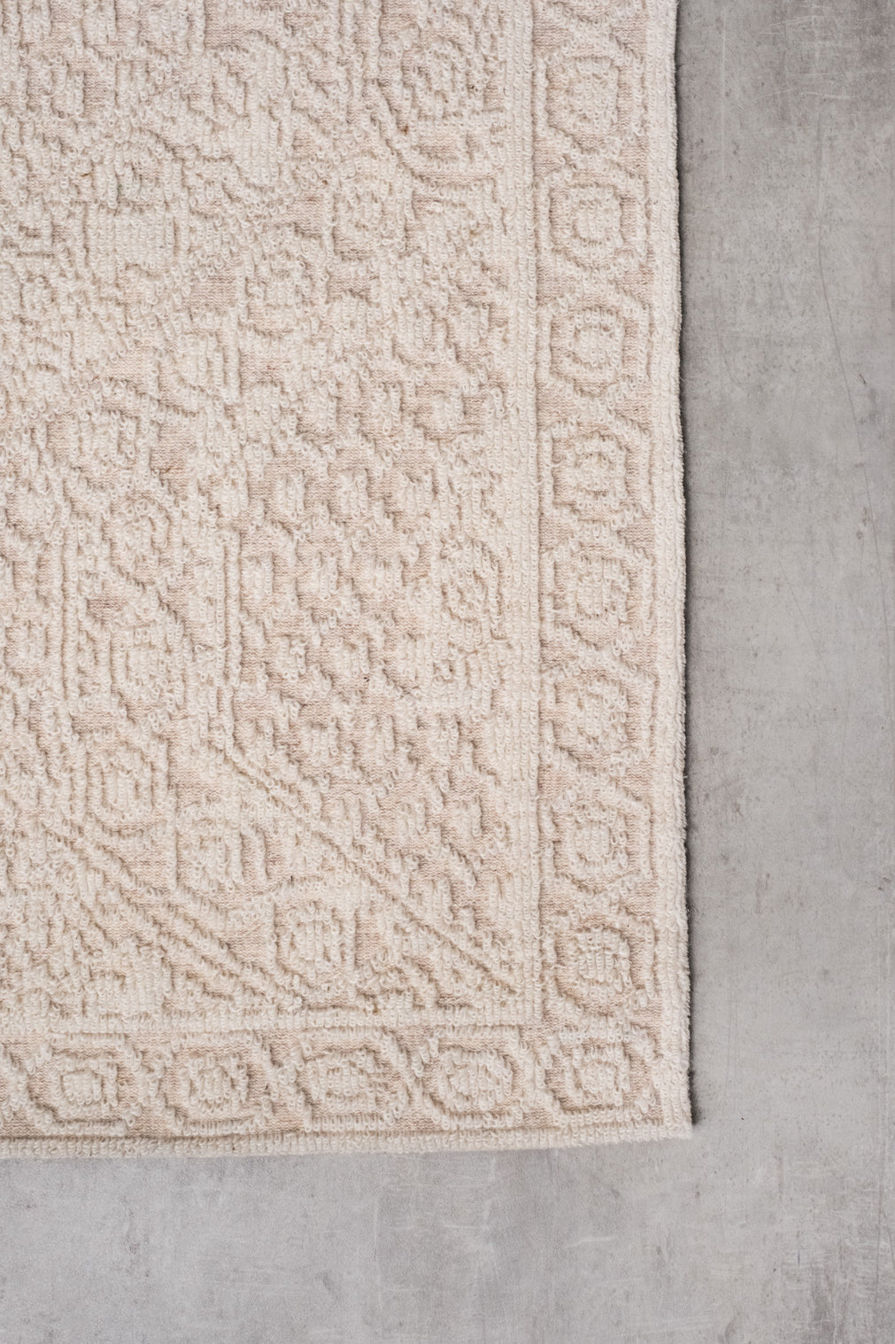 Carpet Symmetry Living 160x230 Mysaa