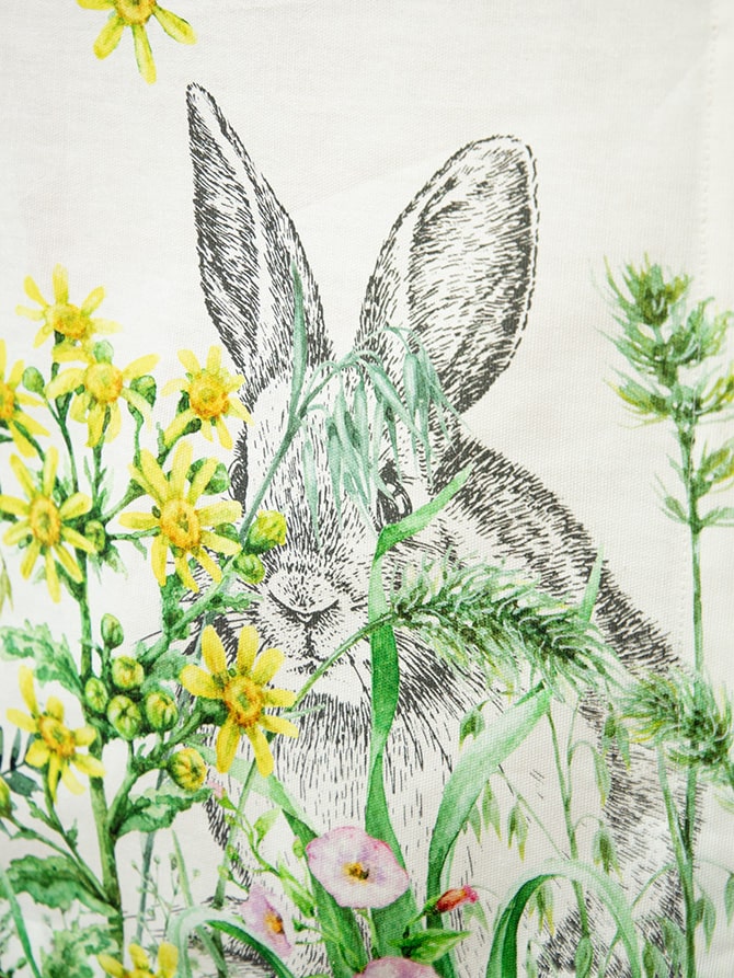 Conigli Tra L'erba tablecloth