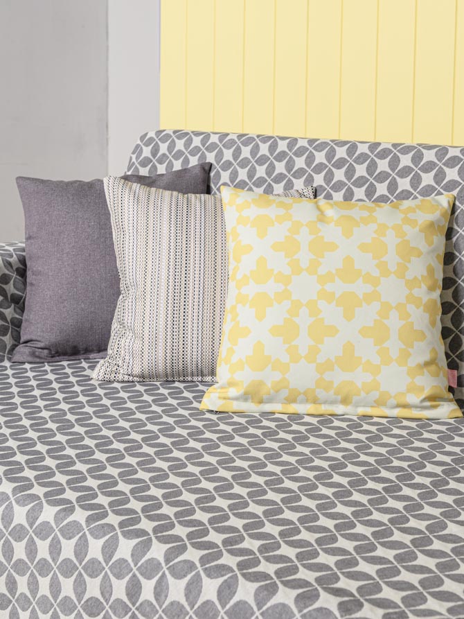 Διακοσμητική Μαξιλαροθήκη Symmetry Living 45X45 Marilyn Yellow