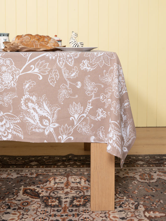 Lavilla Home Paisley Tablecloth PE22506