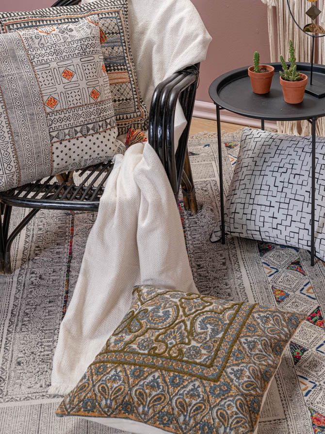 Decorative Pillow Case Symmetry Living 50X50 Neda