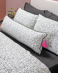 Διακοσμητική Μαξιλαροθήκη Κρεβατιού Symmetry Living 110X35 Zain