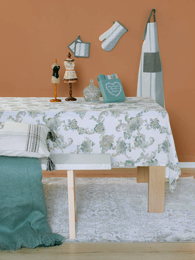 Flor tablecloth