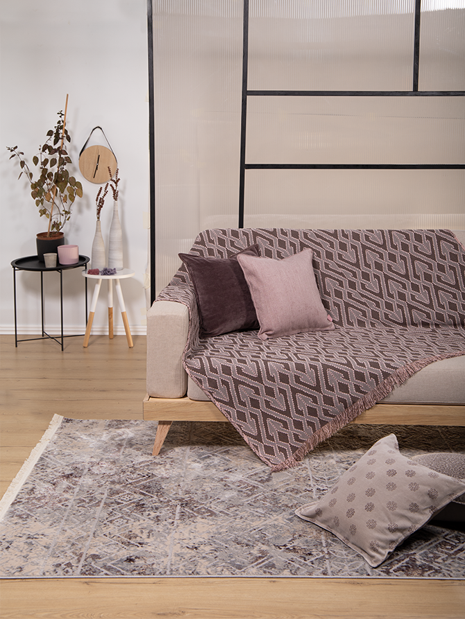 Ogee Pink-Brown Throw