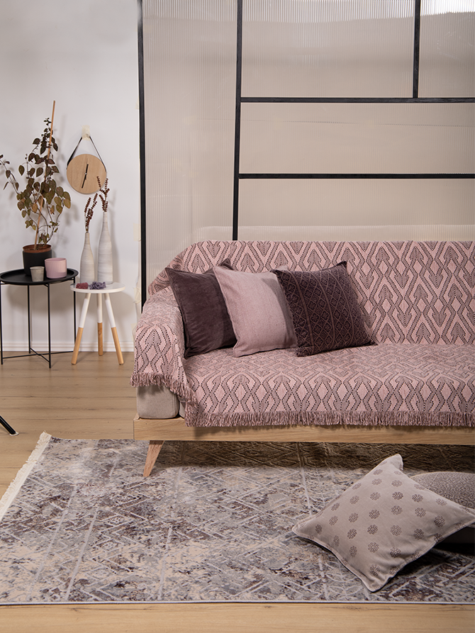Ogee Pink-Brown Throw