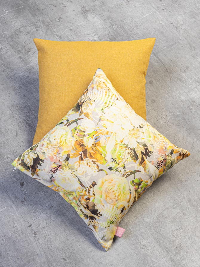 Decorative Pillow Case Symmetry Living 45X45 Garden Yellow
