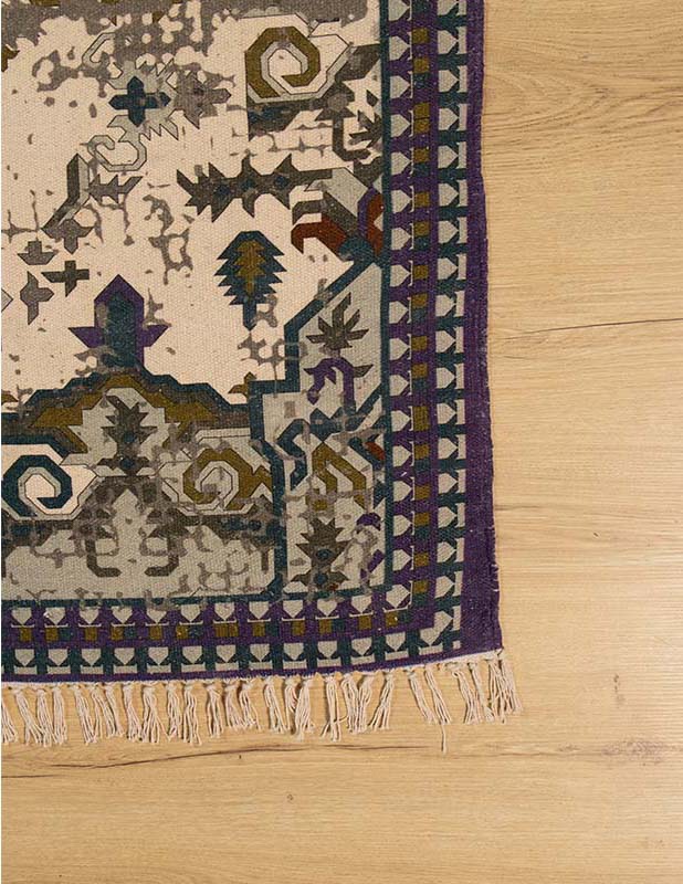 Chamak carpet