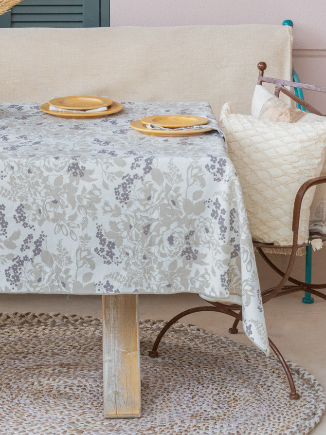 Anemone tablecloth