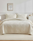 Diverso Ivory bedspread