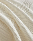 Diverso Ivory bedspread