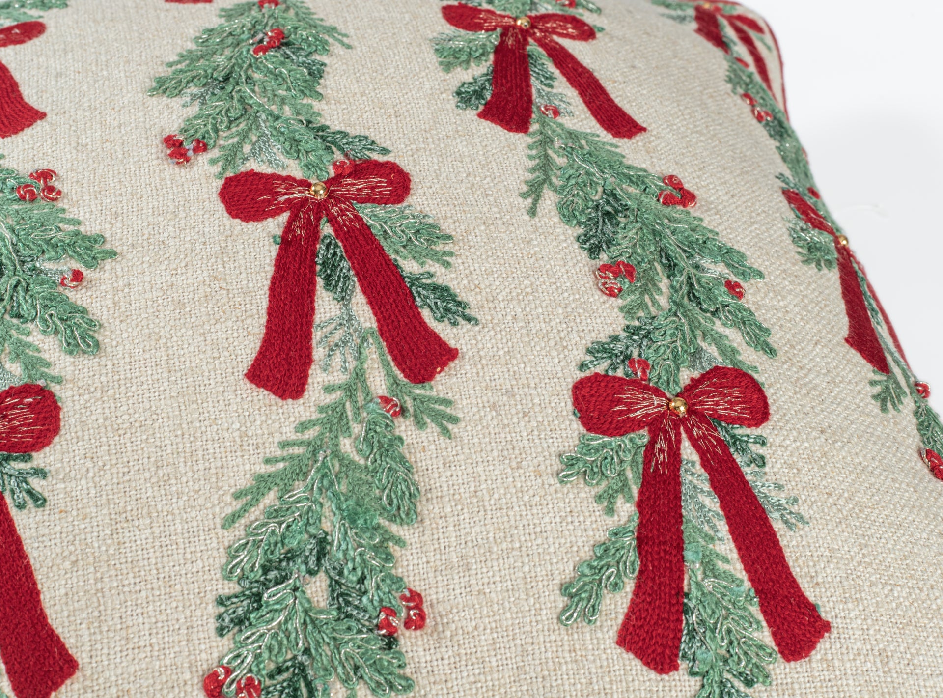 BETTY 50x50 Cushion with polyfiller-1