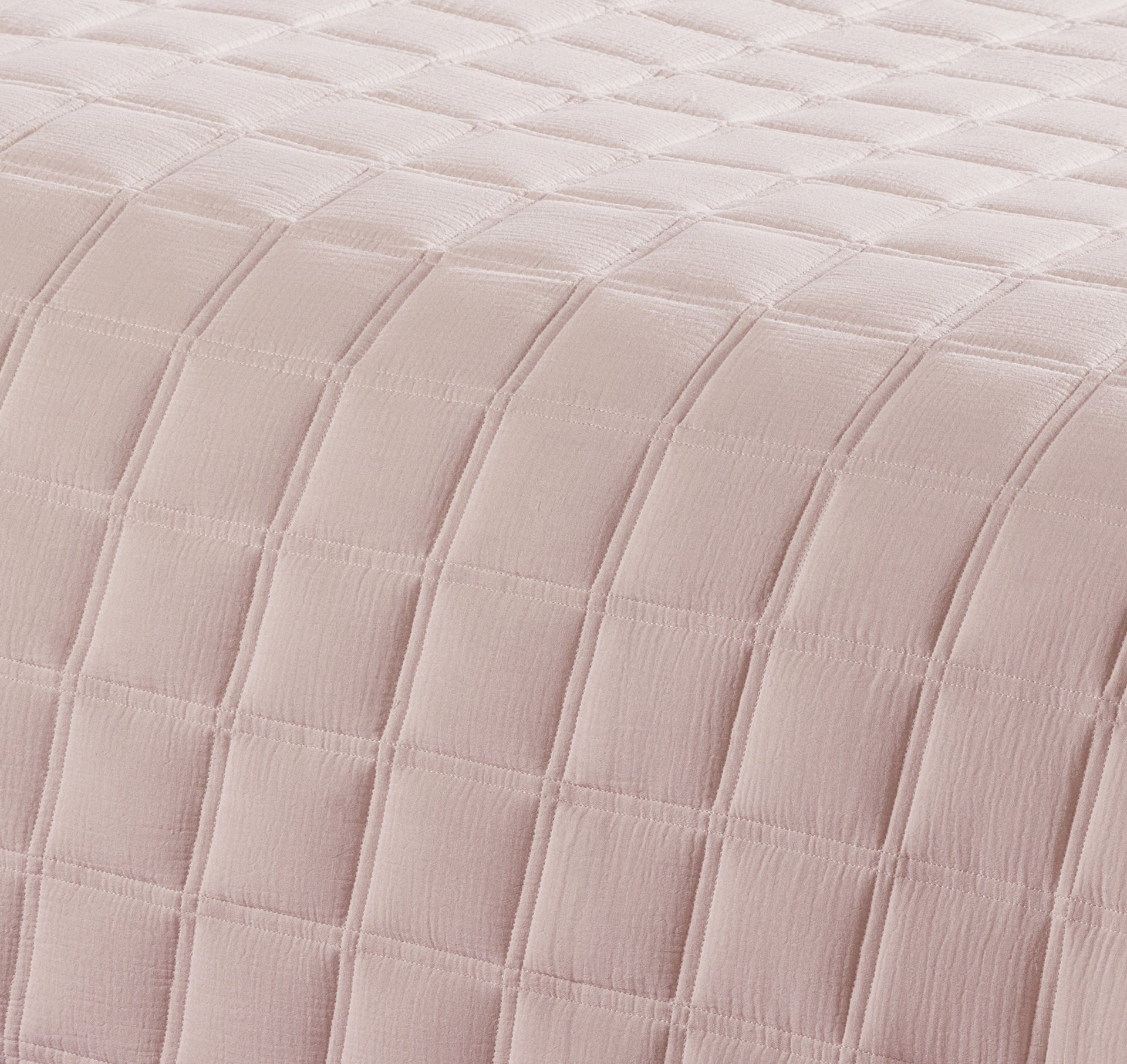 Savona (Rose) Bedspread-1