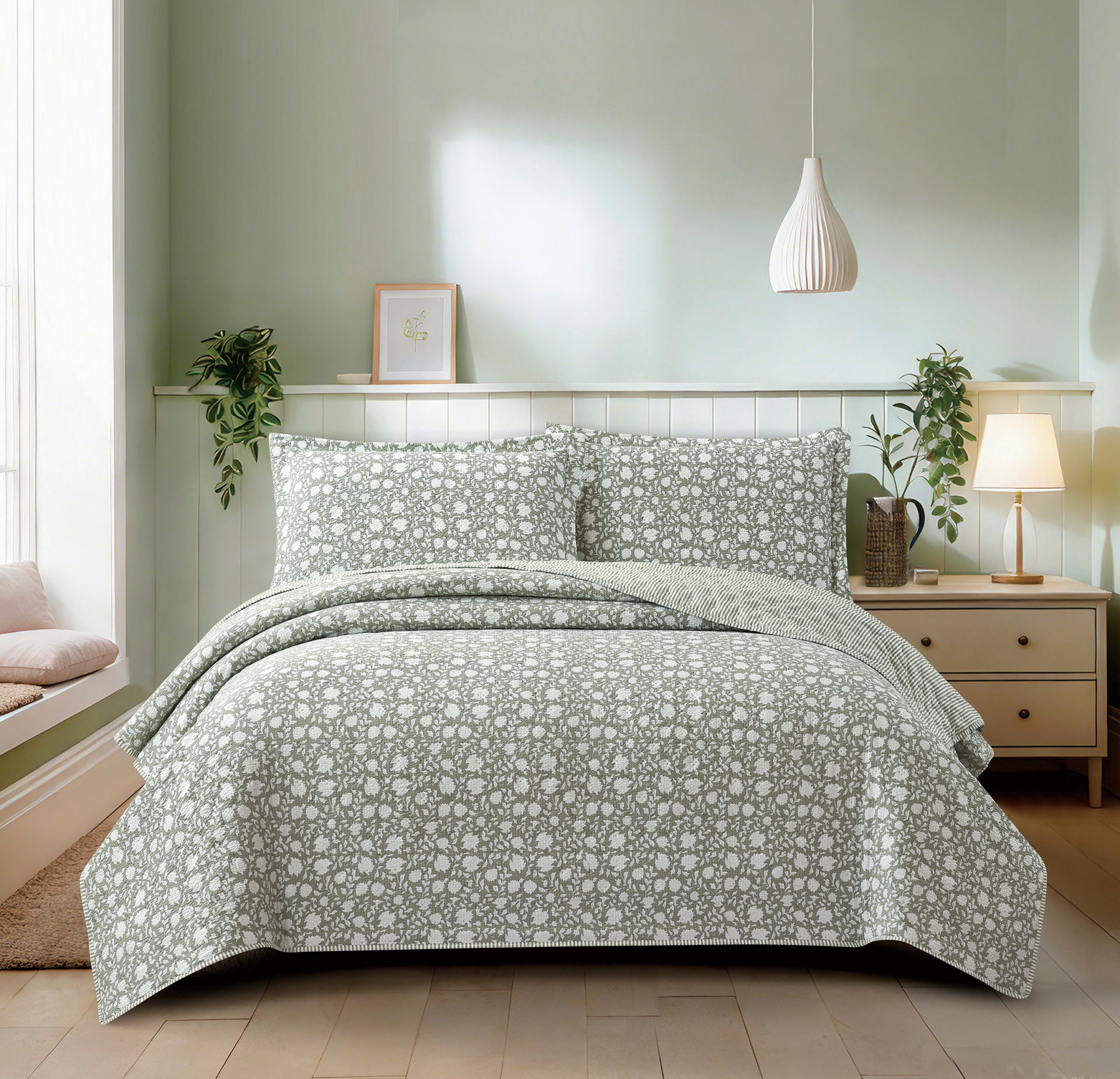 Veronica (Green) Bedspread-1